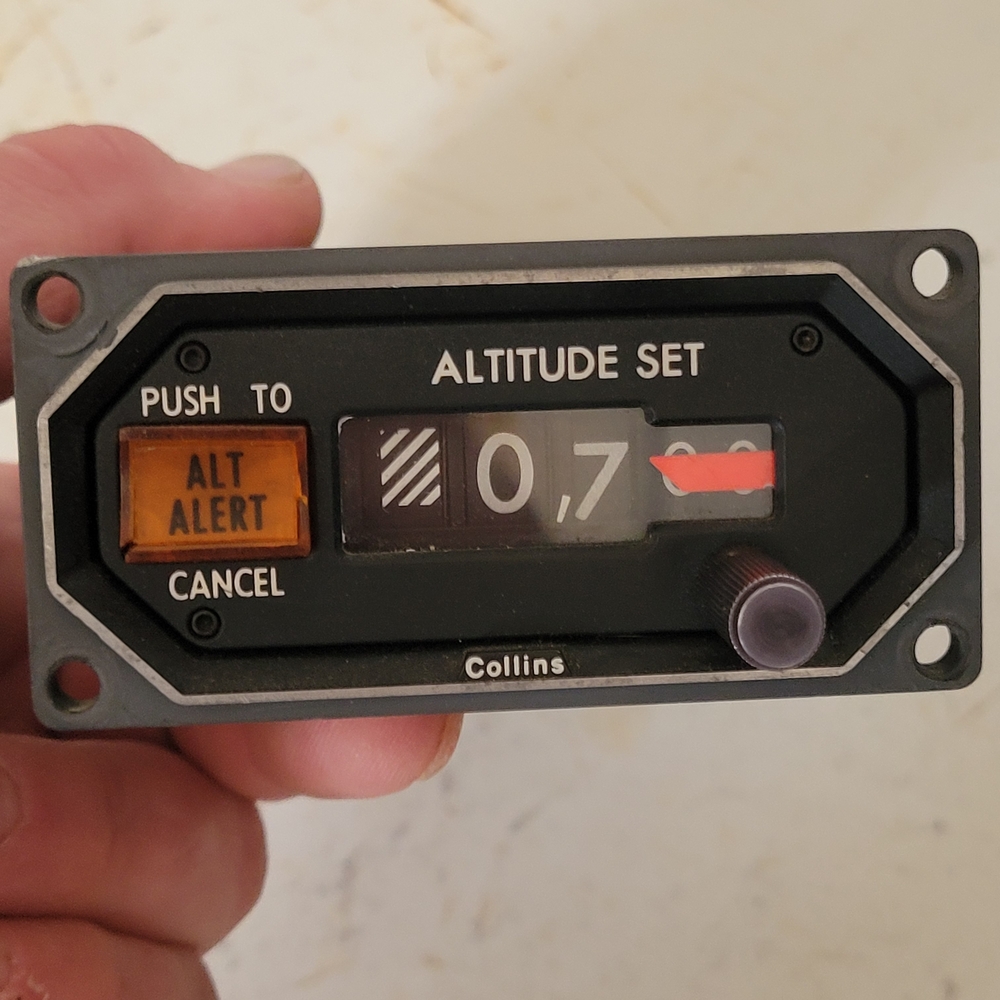 Collins Altitude Set Panel